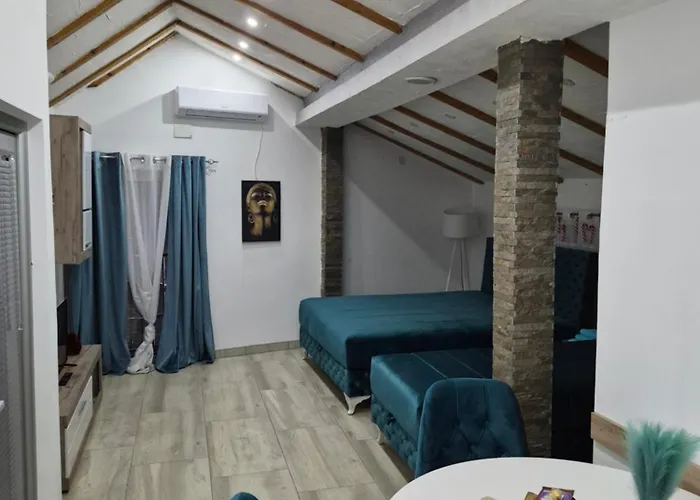 Yugoslavija Lux 3 Apartament Aleksandrovac